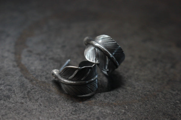 FCE-11 feather hoop stud