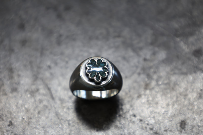SE-1582 round signet/clover/chip turquoise