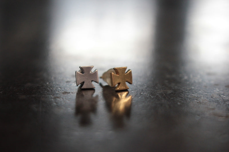 FCE-15 cross stud