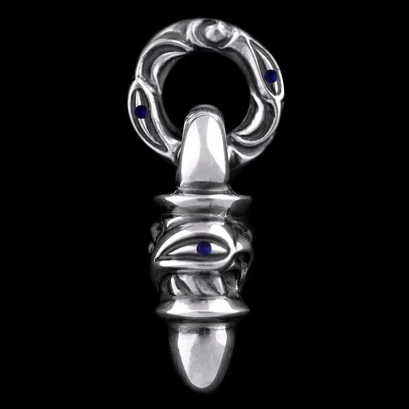 Hawk pendant with sapphire