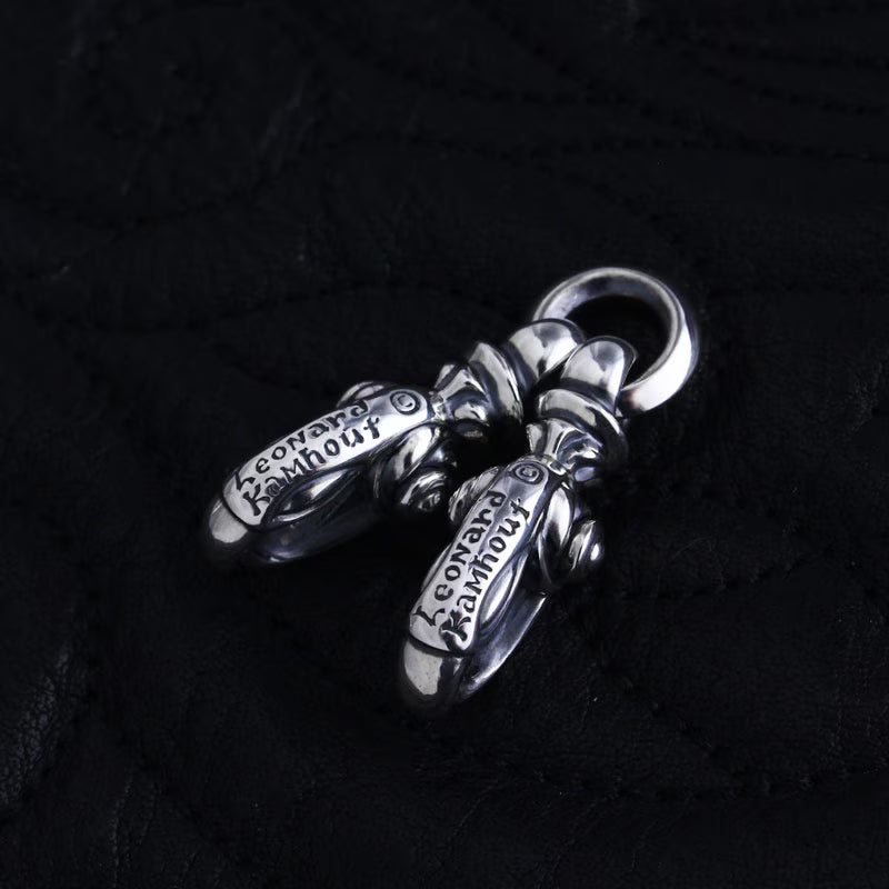Linked clasp (plain circle) (Leonard Kamhout engraved)