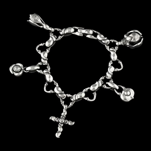 Kiss and Flow Charm Bracelet