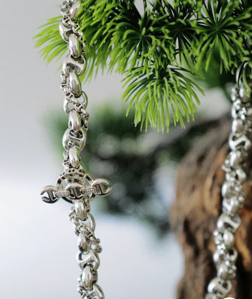 HB11491 Sterling Silver 10mm Open Link Necklace w/Wrapped Micro Chain , White Diamond Toggle
