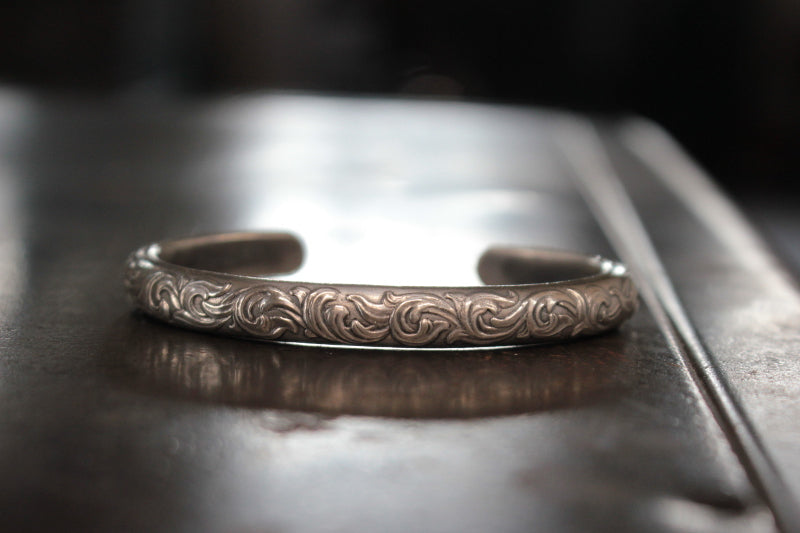 FCB-38 薄彫 CL 甲丸 bangle