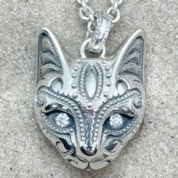 BBM SIGNATURE CAT PENDANT SET-SILVER WITH STONE