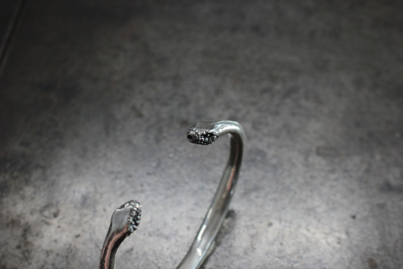 FCB-49 two snakes bangle