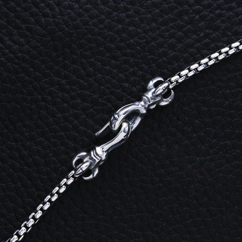 Basic Nature: Hook Box Chain