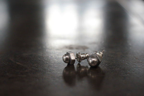 RE-04 六角 BALL STUD EARRING