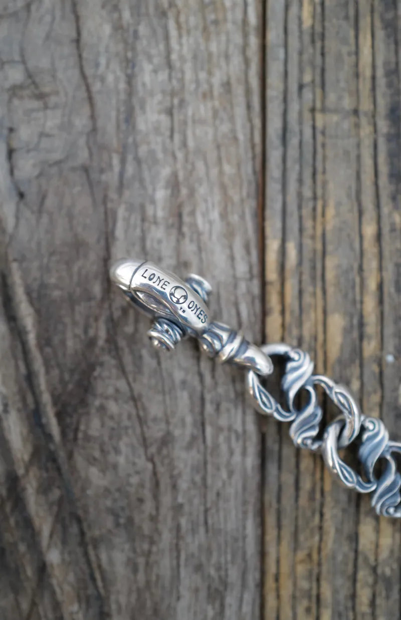 Mating Flight Bracelet : F8