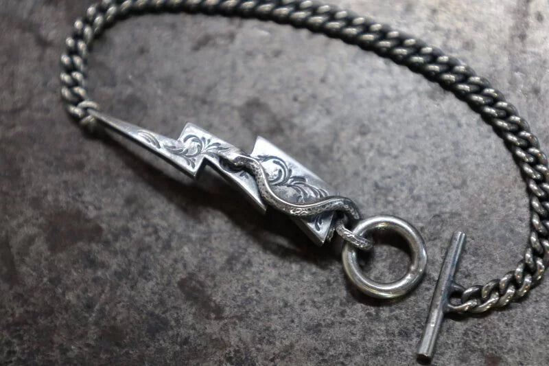SE-1093 lightning w snake 1.3mm twist bracelet/scroll