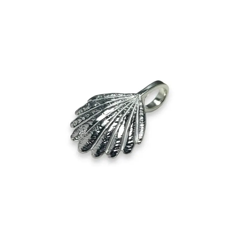 鳴島翔 Shell Pendant