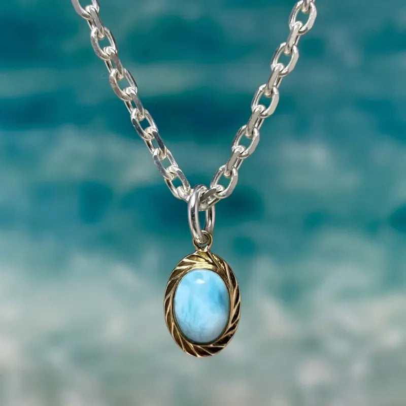 鳴島翔 Island Gem pendant (Larimar/18K bezel)