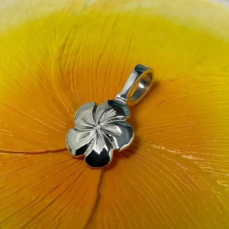 鳴島翔 Plumeria pendant