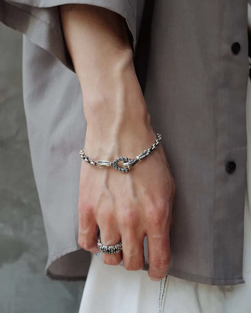 Mating Flight Hook 6mm Mini Silk Chain Bracelet (L)