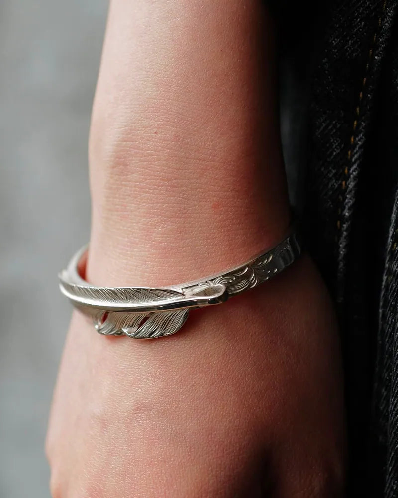 5mm飛行羽唐草bangle