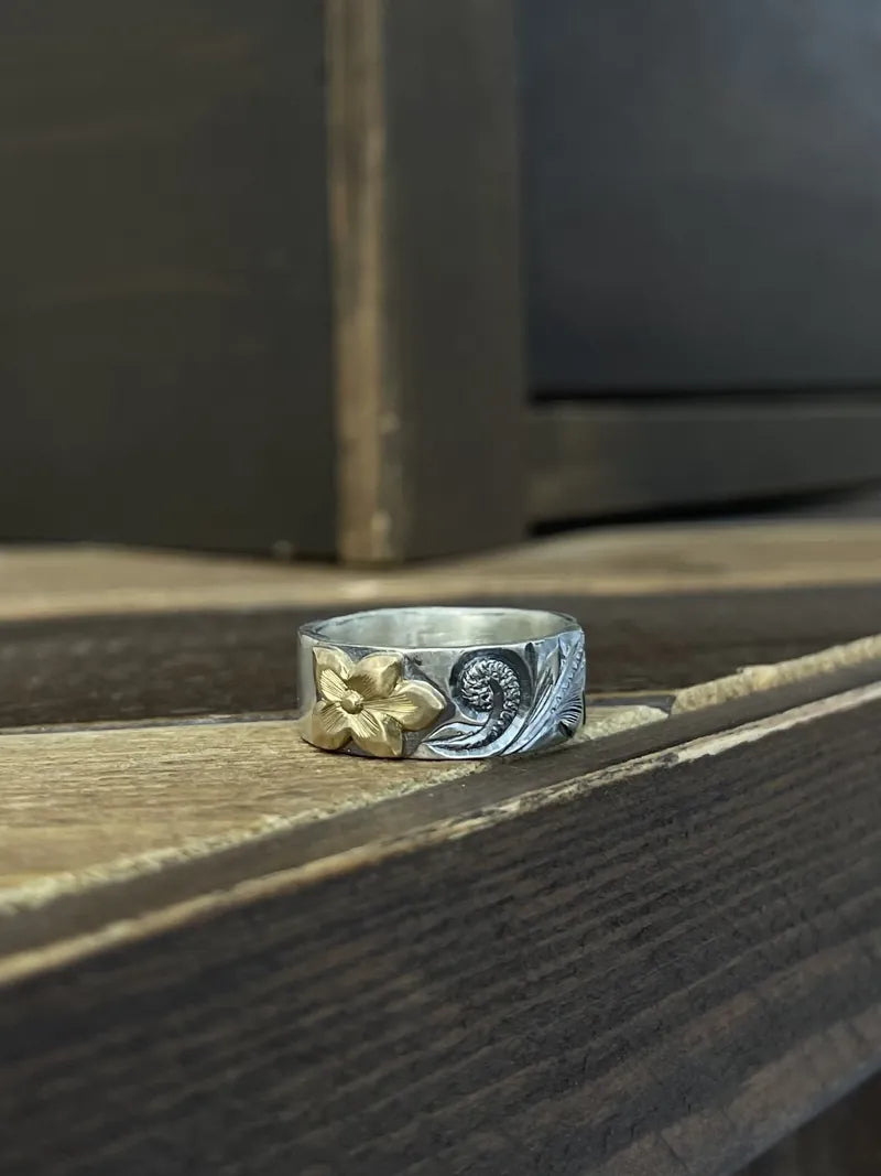 鳴島翔 K18 Motif Heritage Ring