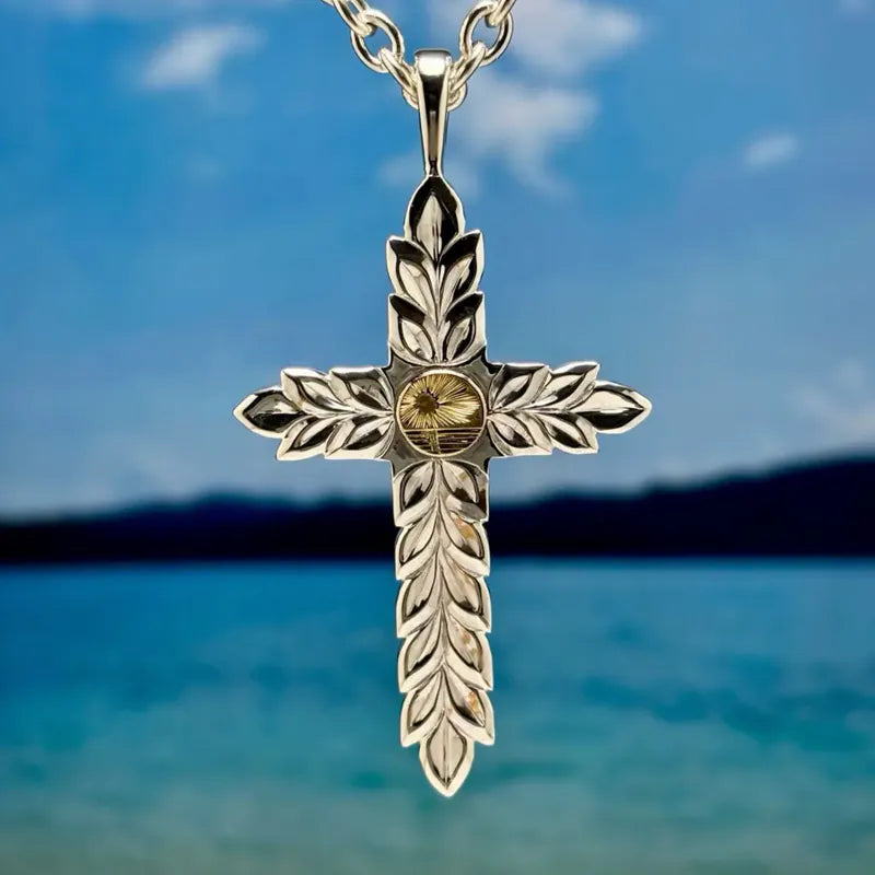 K18 Kaila motif cross pendant (Royal Maile)