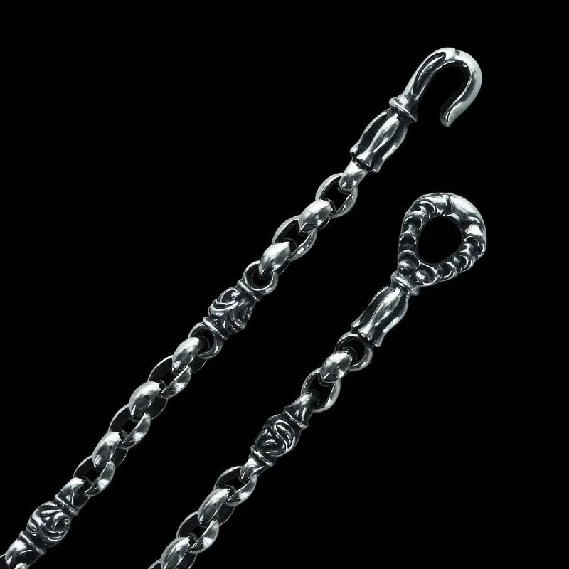 Mating Flight: Hook Mini Silk Eagle Chain