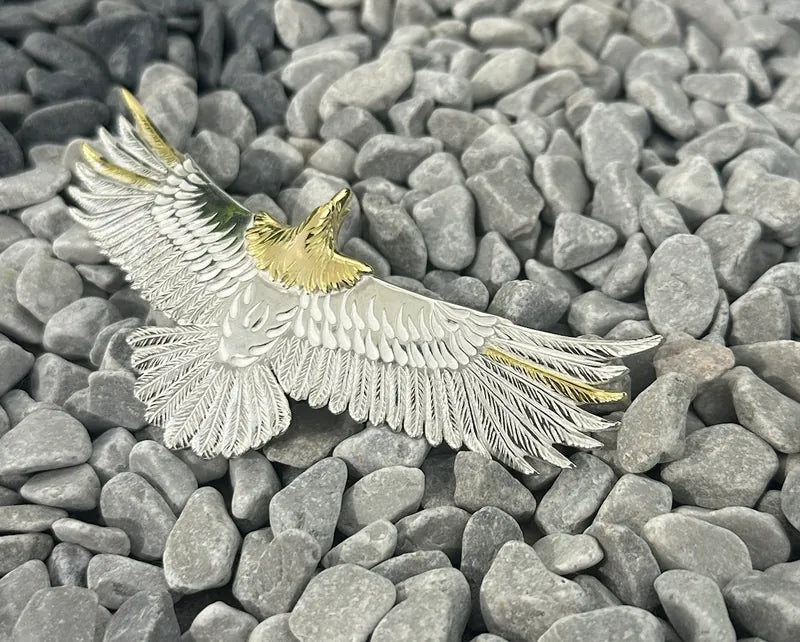 金頭金翅K18 Head Eagle size L Left: 2 gold wing Right: 1 gold wing