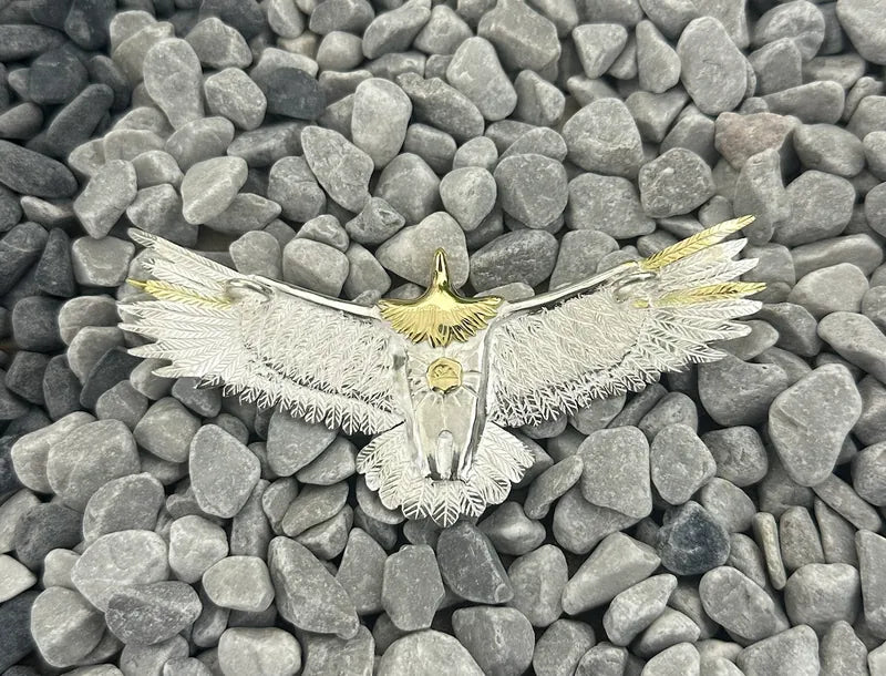 金頭金翅K18 Head Eagle size L Left: 2 gold wing Right: 1 gold wing