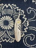 Eiki Feather w/ Daisy