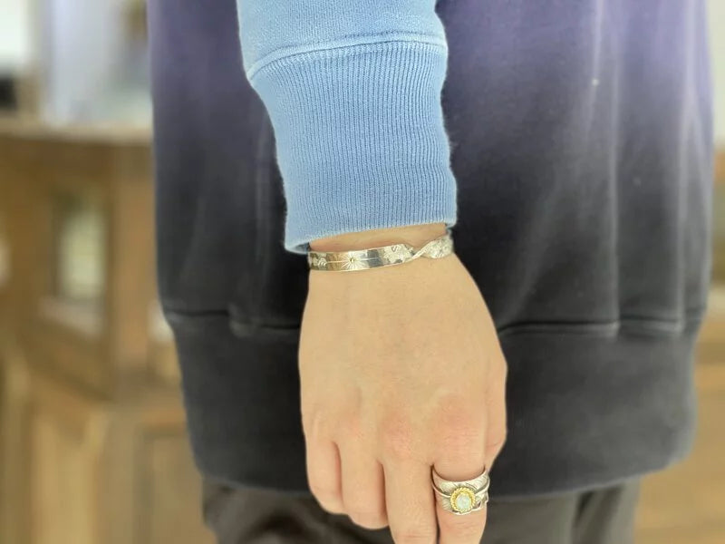 唐草Twisted K24 Sun Bangle