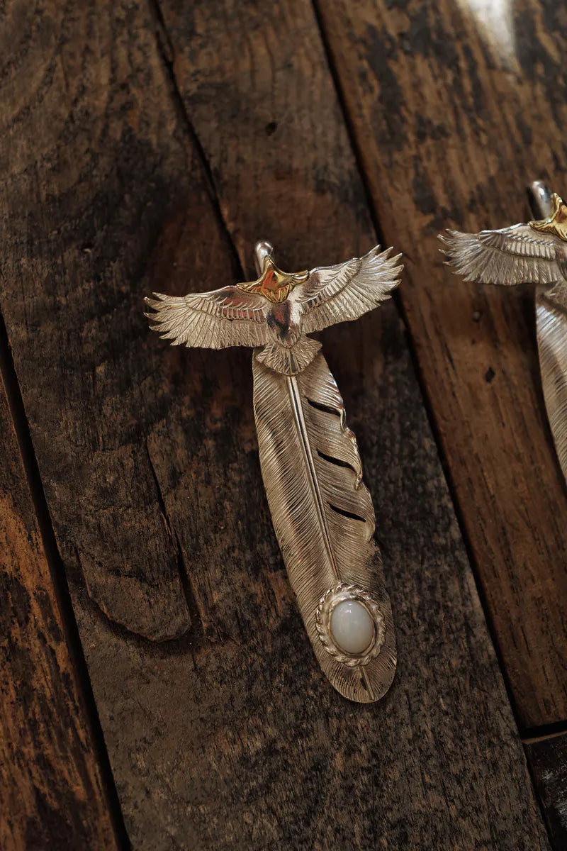 K18 Head Eagle and Feather (No Stone/Sliver Cut Opal)