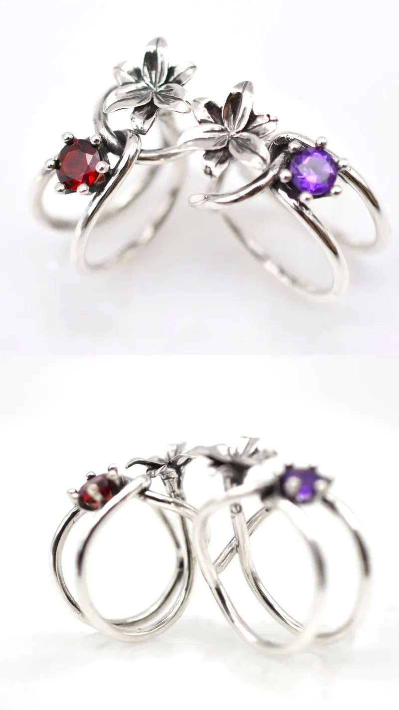 Lily Circle Ring with ston