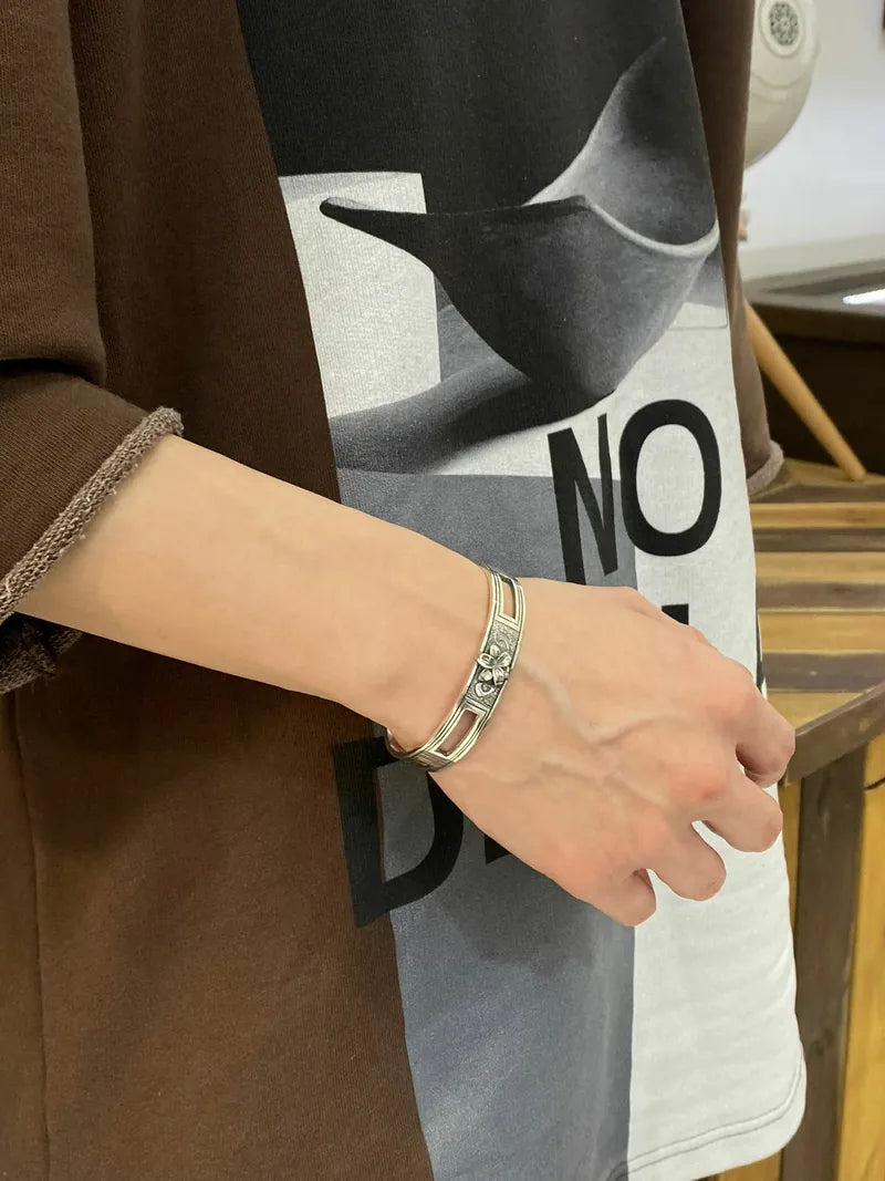 SV lily Bangle