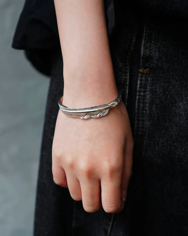 5mm飛行羽唐草bangle