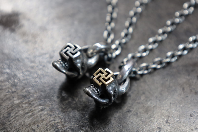 FCT-82 luck cross skull top