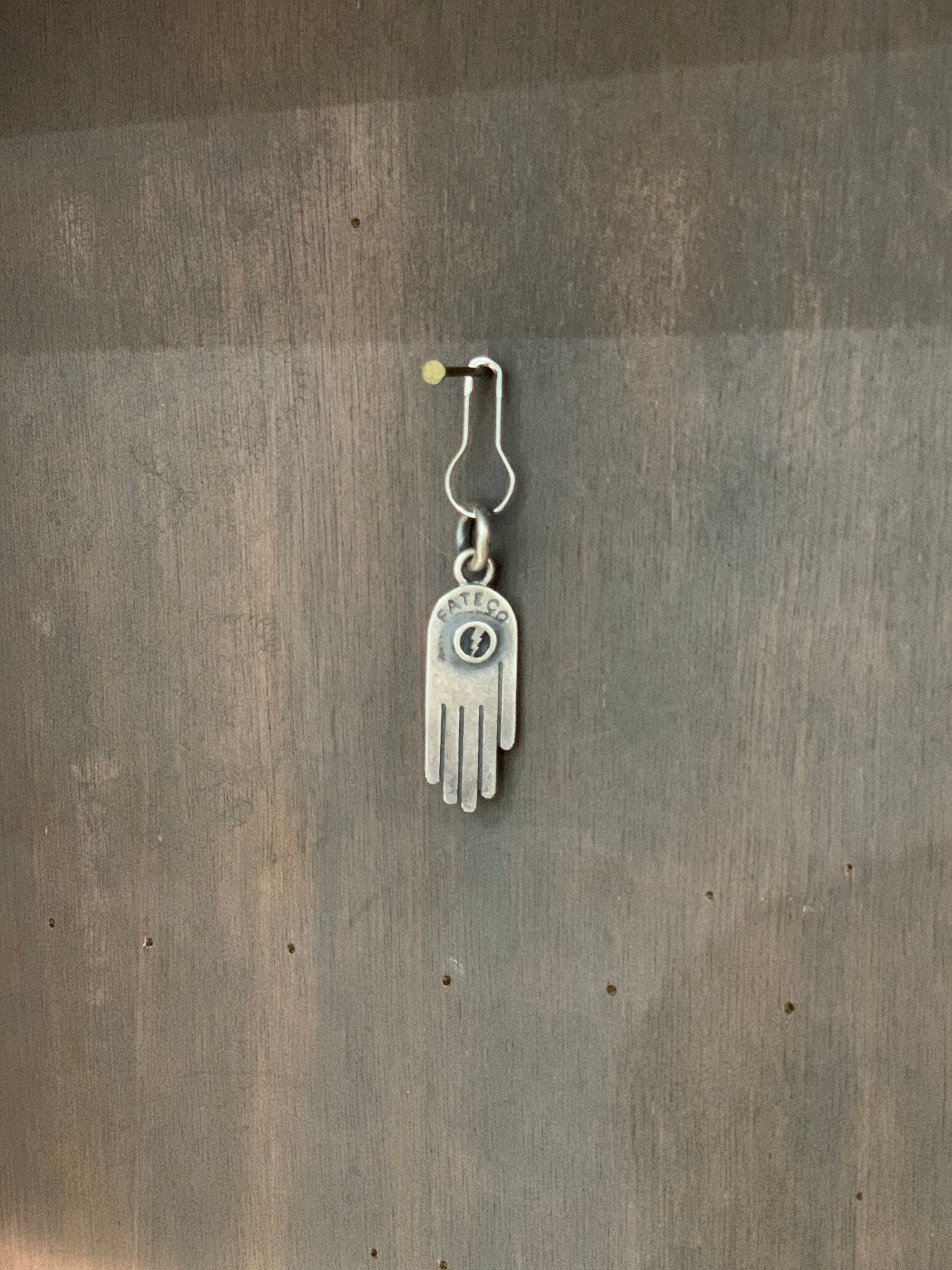 FCT-73 Praying Hands Top Silver