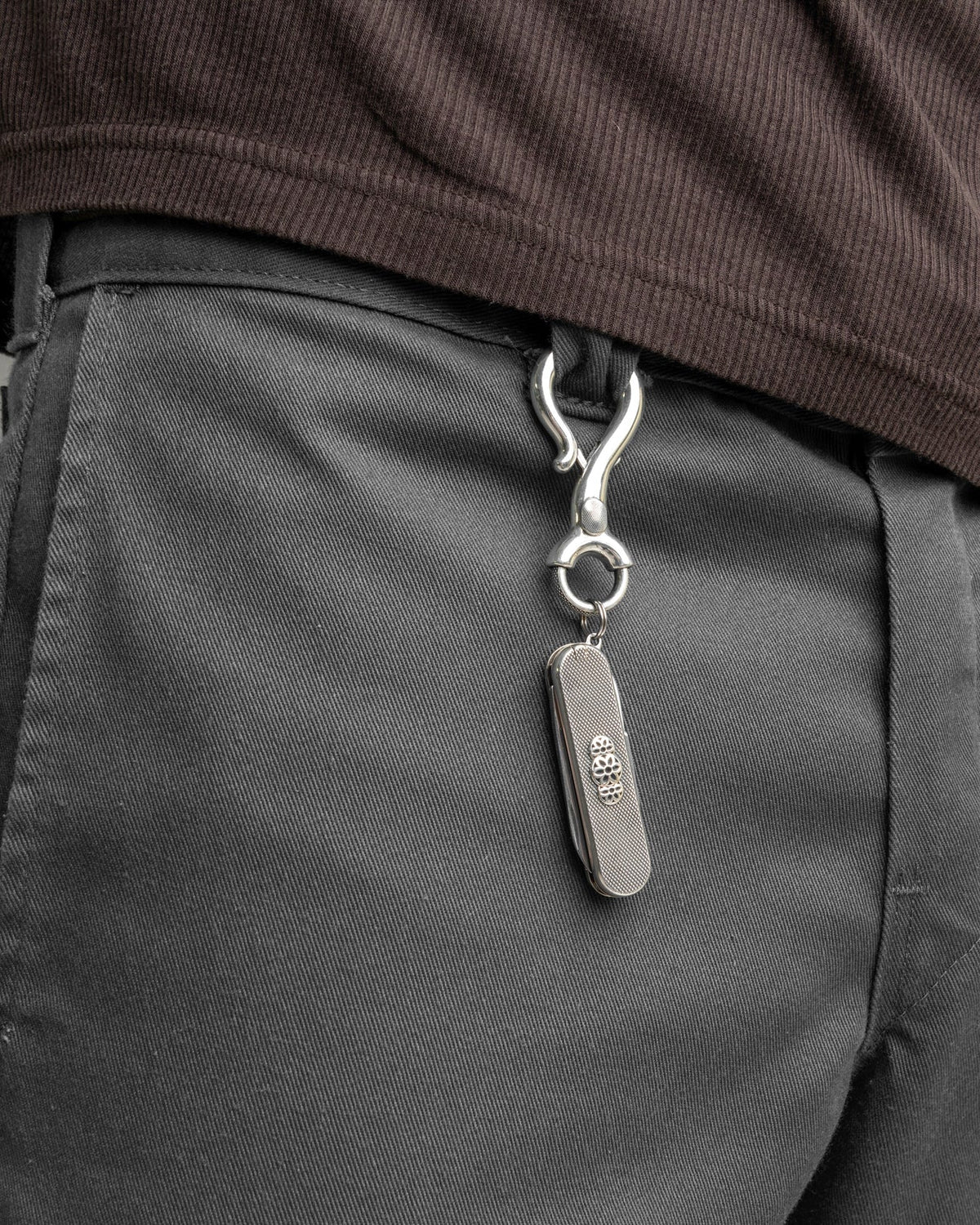 Button Hook A