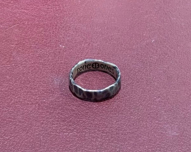 Wedding band ring