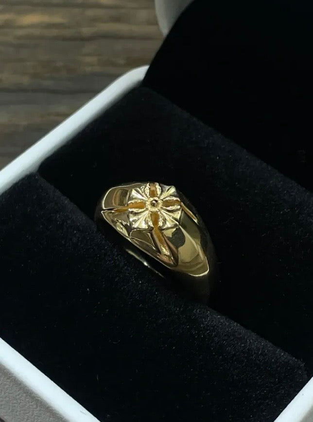 K18 Iron Raven Cross Ring