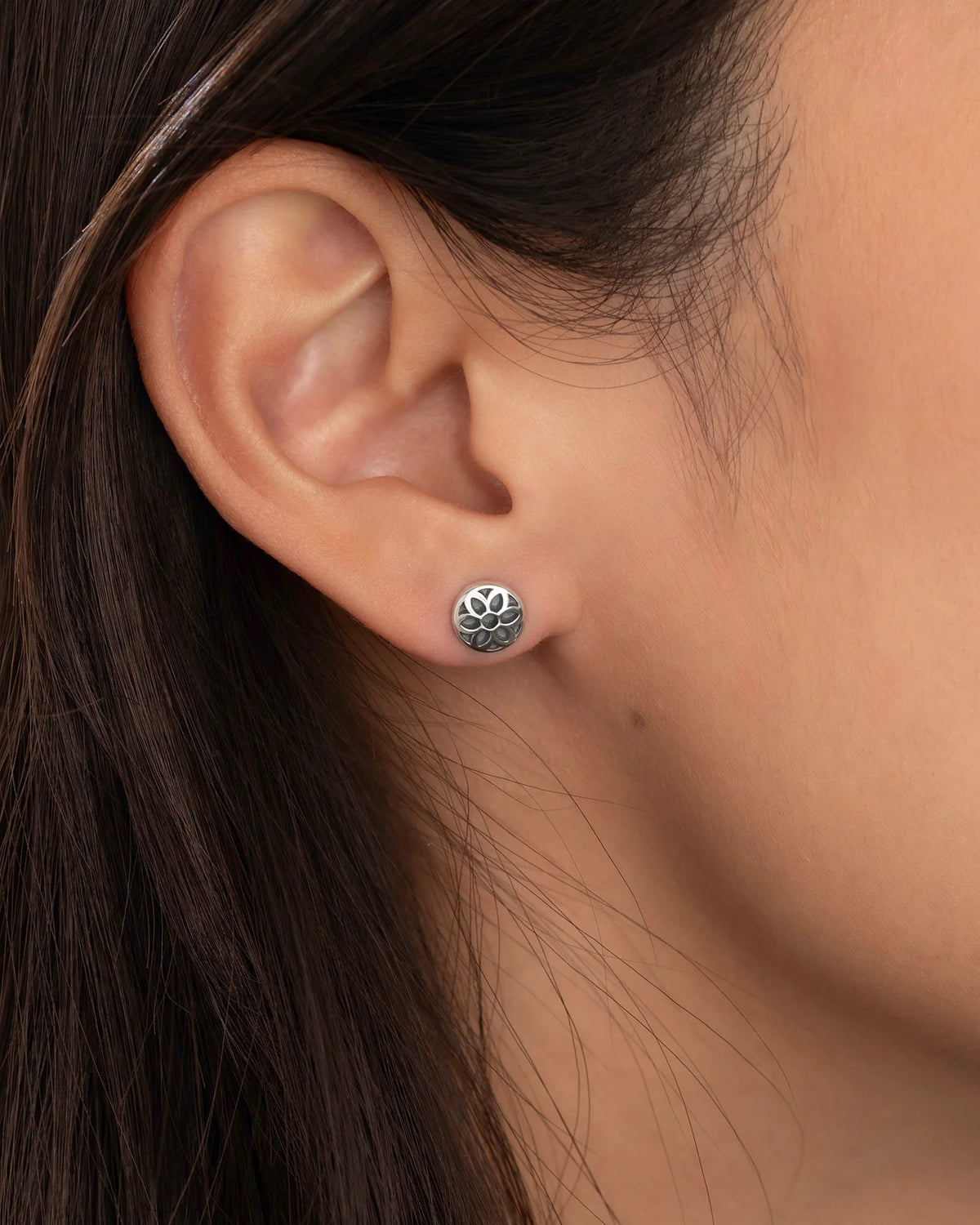 Rosette Stud