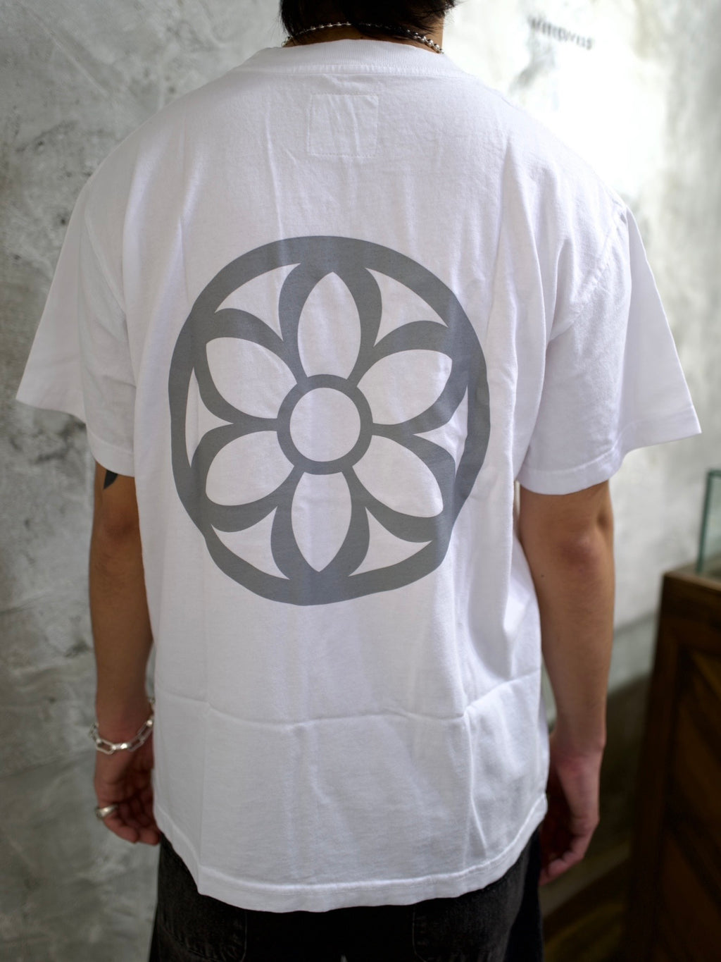 Goodart x vinavast Multi Shop Tee limited edition