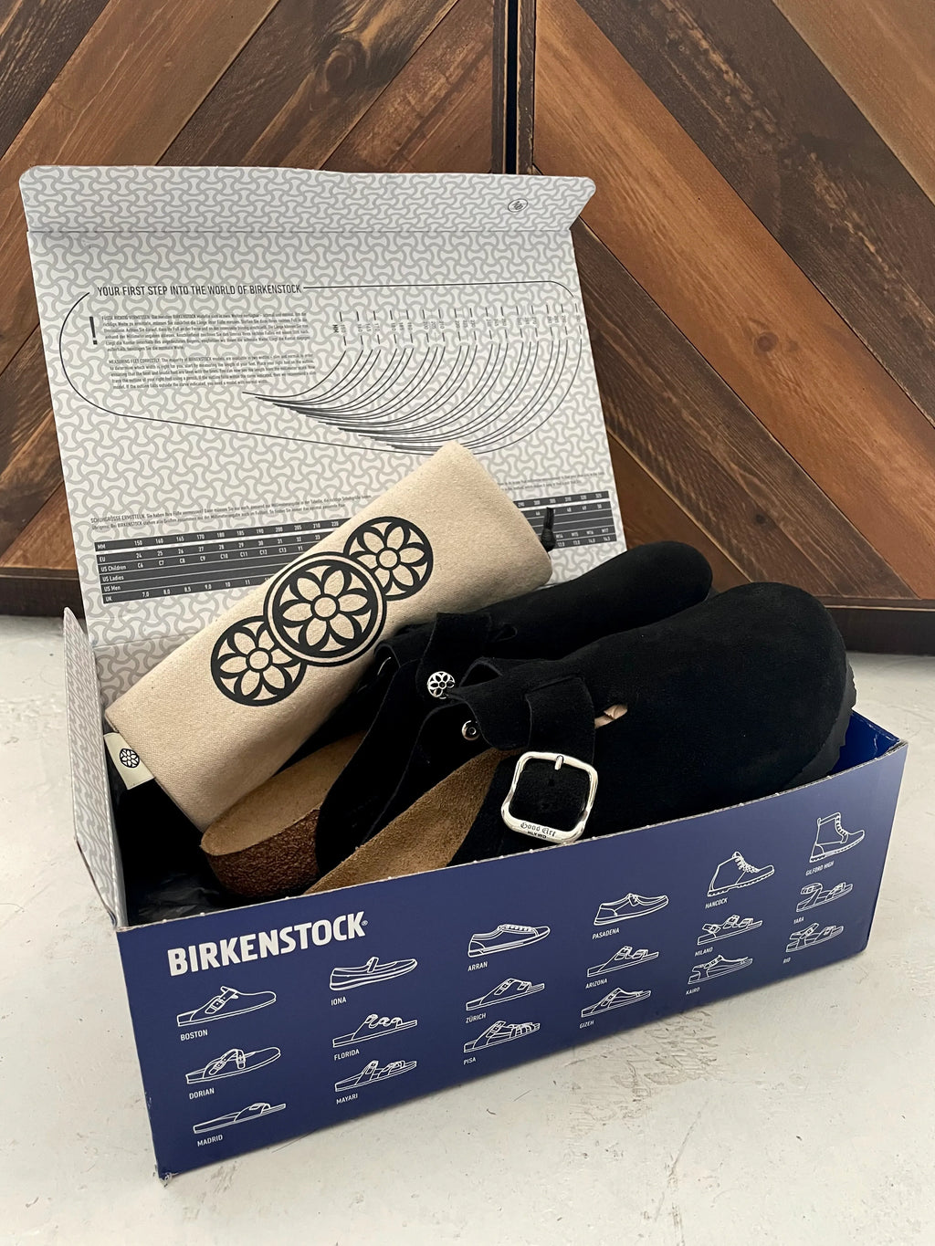 GA X Birkenstock Boston Hippy Dippers (Black Suede) EU41 (26.5)
