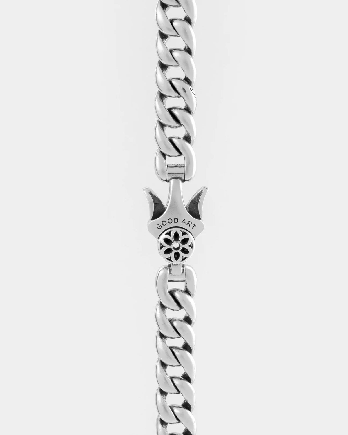 Model 10 A Long Chain
