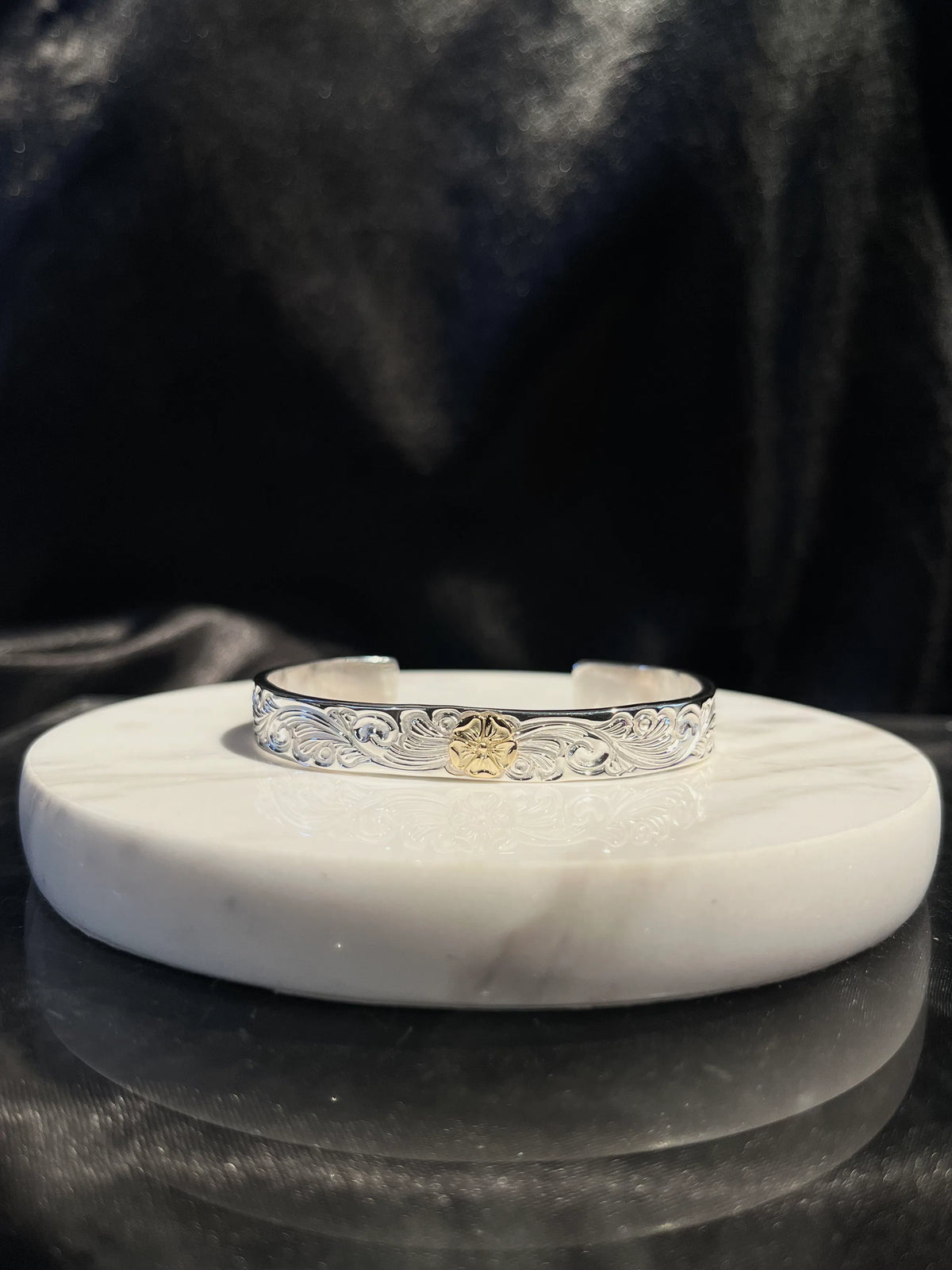 Love Rose Karakusa 8mm Bangle