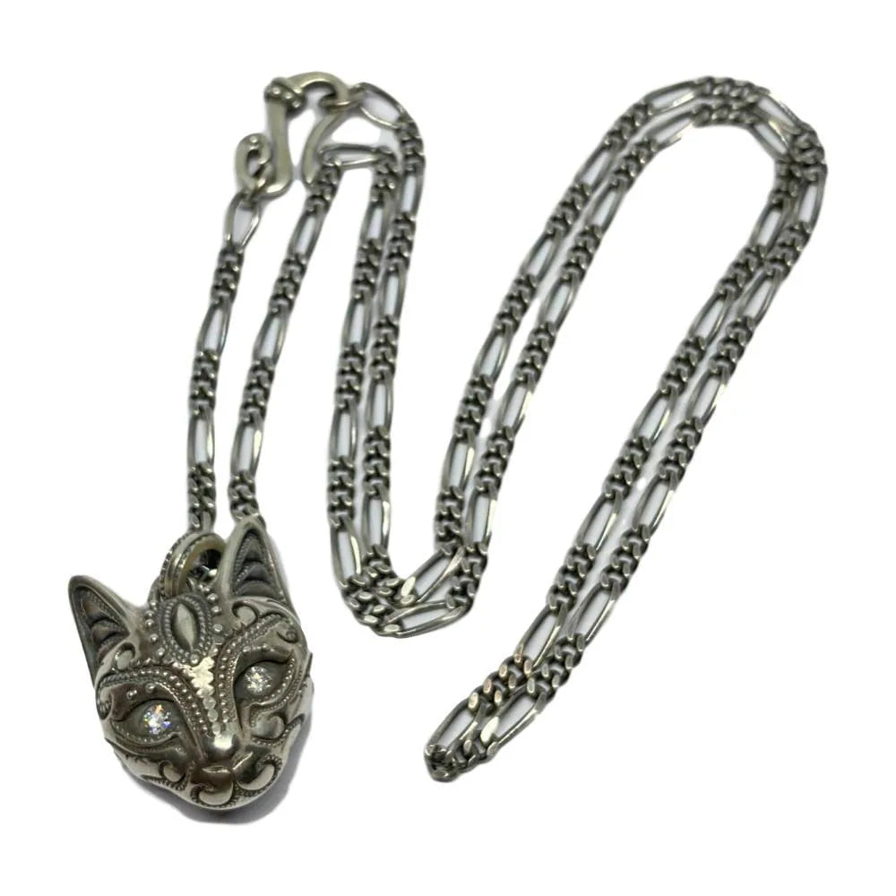 BBM SIGNATURE CAT PENDANT SET-SILVER WITH STONE